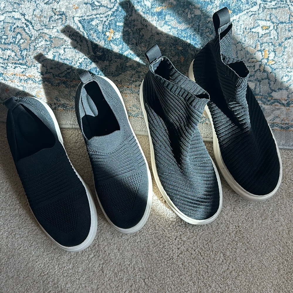 Bundle: 2 pairs of comfortable black sneakers